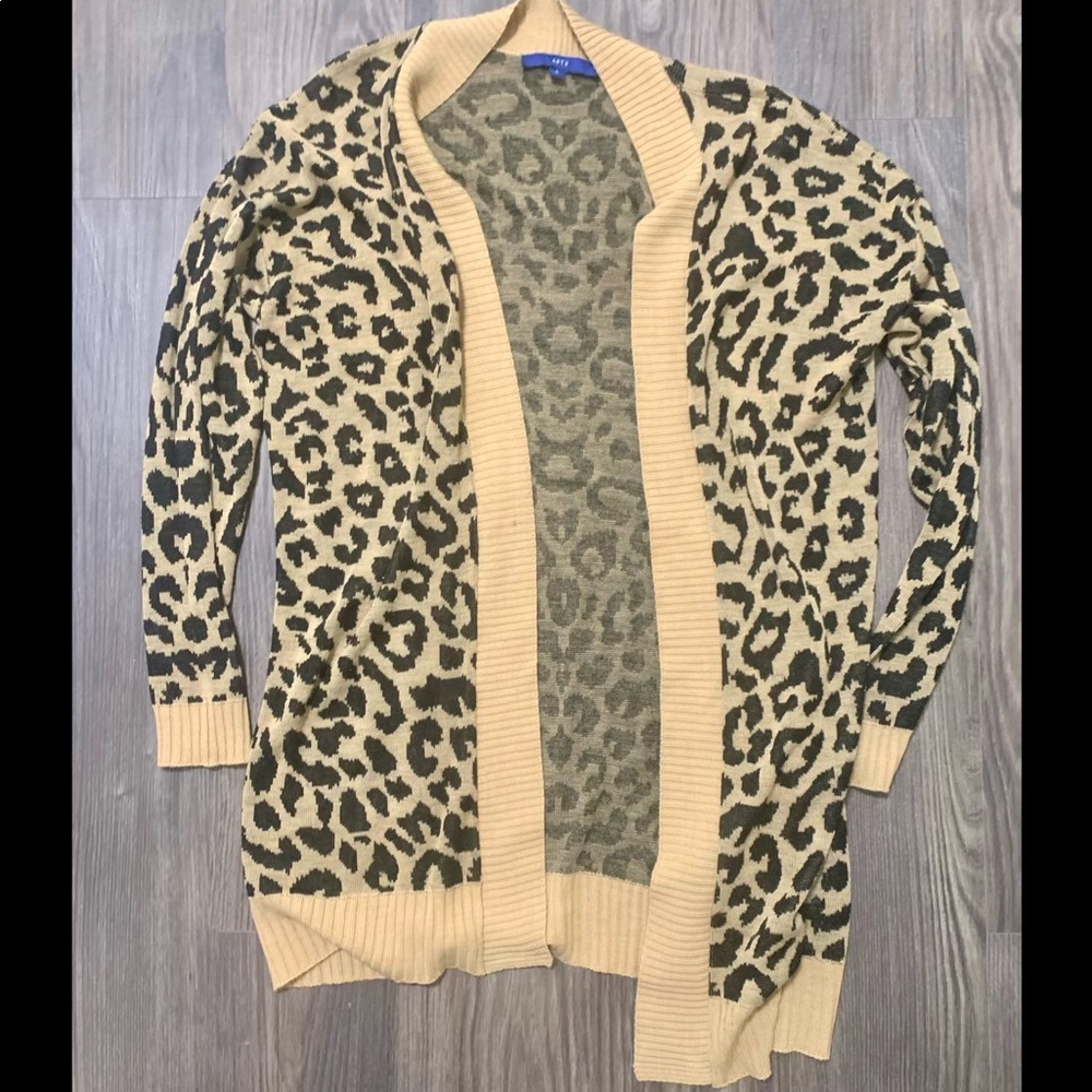 Animal Print long open front Cardigan Apt 9 Size Small